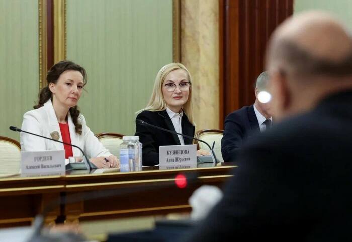 ��������  ������� �� ������ ��������������� ����������� �. ������: ������� ���� ��� ��������� �� �������� ��� � ����� ��� �� ������ �� �����