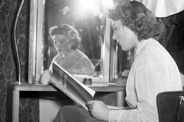 ������� ����������� ������ ������ ���� ��������� � ������������� �������. 1956 ���