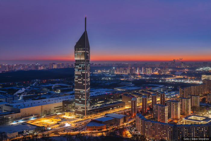 7. � ��������� 86 ������, � �������� ����� ����������� 13 ����������, � ��� ����� 10 ������������, ������, �������������� ������ � ����������������� ������� ��������� � ������� �� 20-� � � ������� �� 46-� ����.