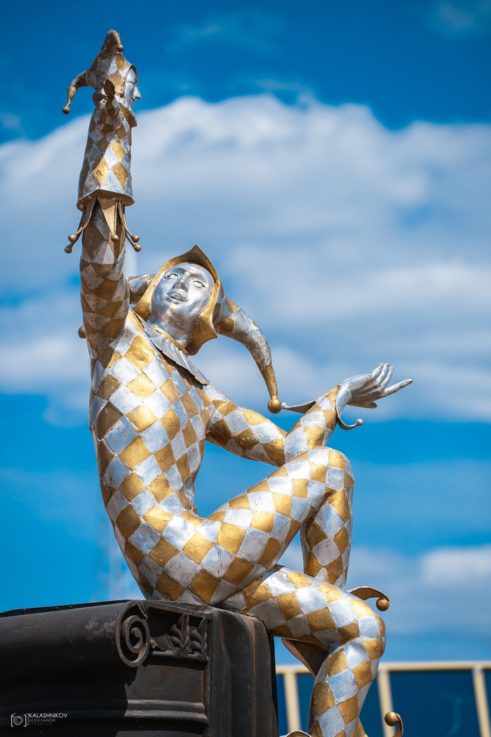 �������