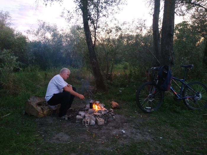 Это наш велолодочный сплав с батей.
