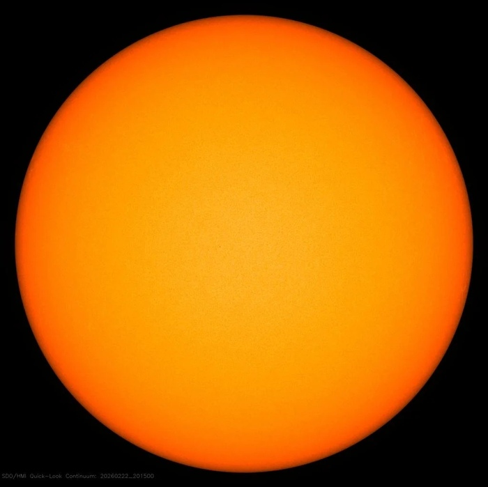 Сегодня на видимой с Земли стороне Солнца нет пятен. Это первый день без пятен с 2022 года