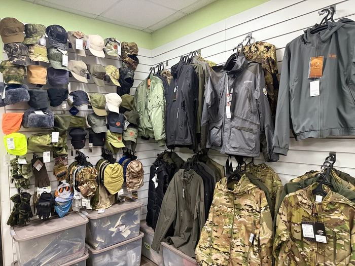 В одном месте можно купить всё, что нужно для отдыха или тактических видов спорта, от одежды…