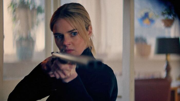 Кадр фильма "Только через твой труп"