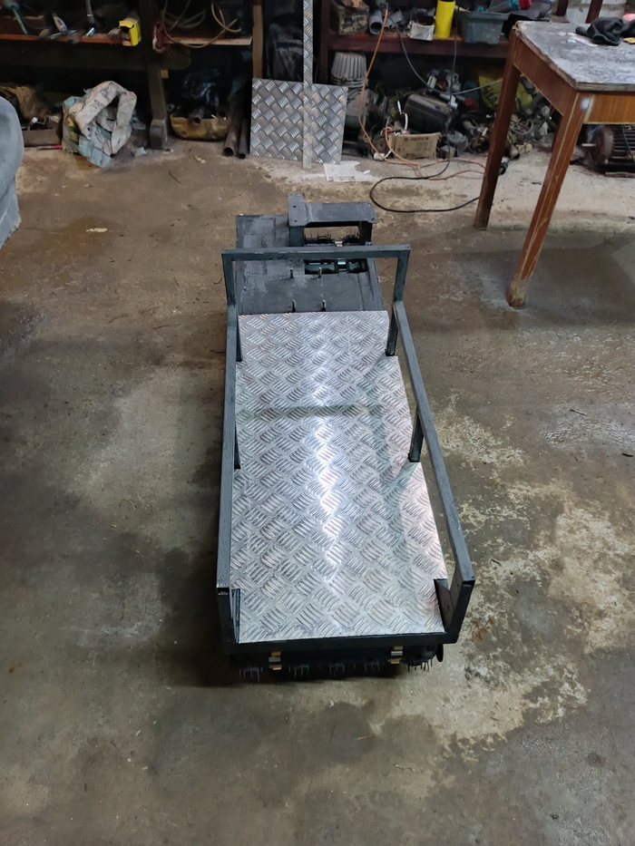 ���- �� ��� .