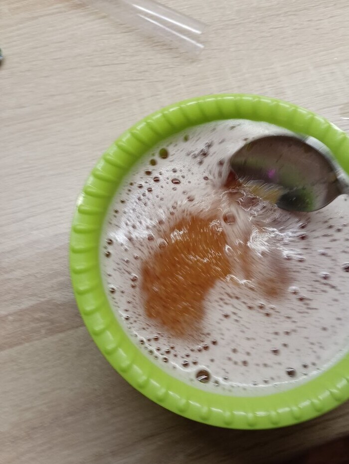 ������� ���� 80° C � ���� � �����������.