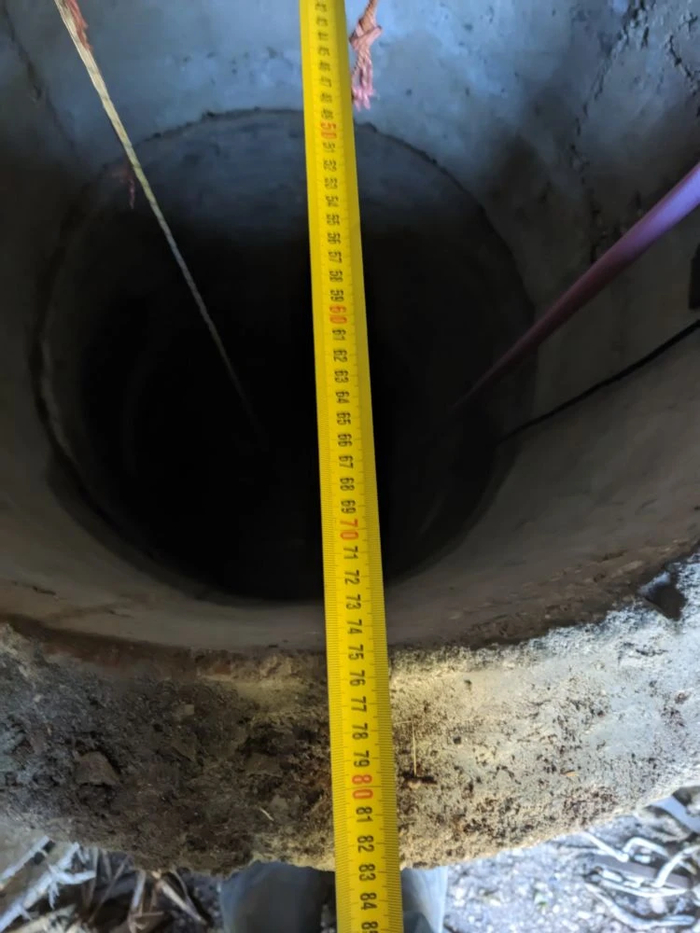 Колодец старый Эстонский, возраст более 50 лет.