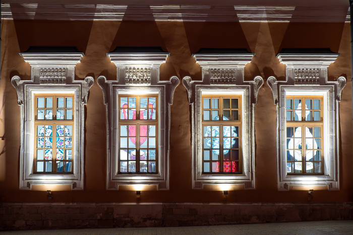 �������