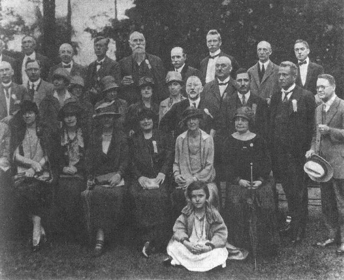 ��� ��������� (������� ������ � ������� ����) ����� ��������� ������������� ����������� �� �������� � ���������� ���������� �����. ������. 1925