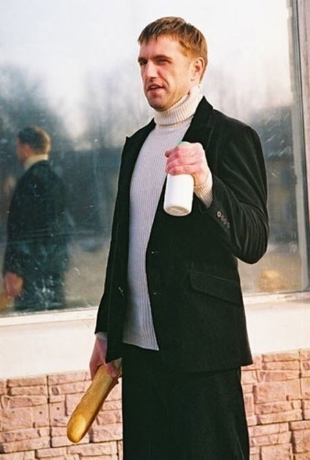 «Ты на эту двадцадку молока у бабушки щас купишь»