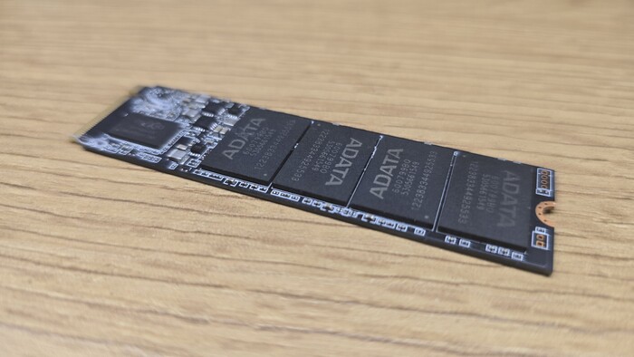 Я записал на SSD ADATA Legend 900 файл на 400 ГБ — и скорость резко изменилась