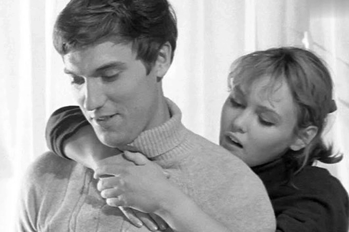 В мелодраму «Городской романс» режиссер долго и придирчиво отбирал актеров. Кадр из фильма