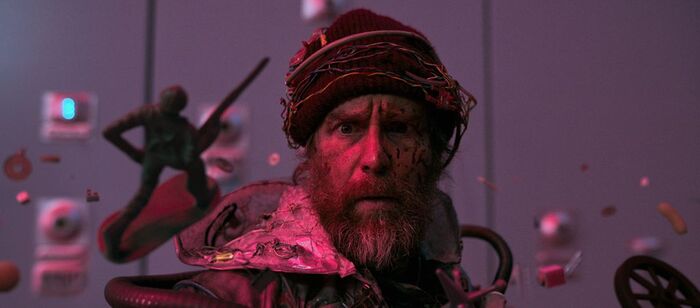 Фильм, где бомж в закусочной утверждает, что он из будущего