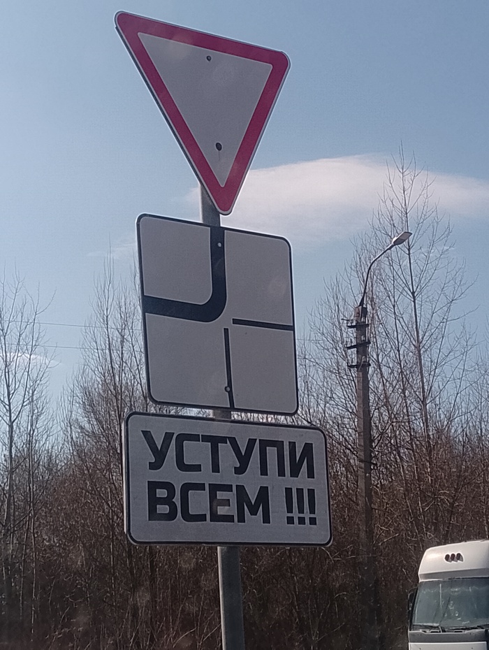 ����� ����