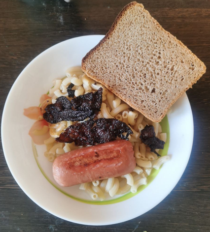 Обжарил в масле от поджаренной кожи