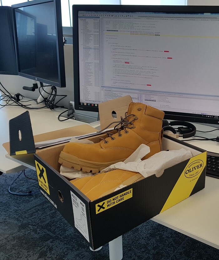 Steel-toe ������������ �������