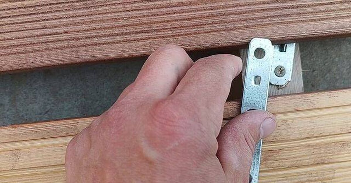Fasteners for installing decking boards, galvanized screws, decking board installation, concealed fasteners - My, Work, Woodworking, Board, Larch, Swimming pool, Tree, Fasteners, Video, Rutube