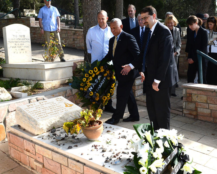 ����� NASA ������ ������ ��������� ����� �� ������ ����� ������ � ����� ������, 2012 ���. ����: ����� ����� / U.S. Embassy / Flash90