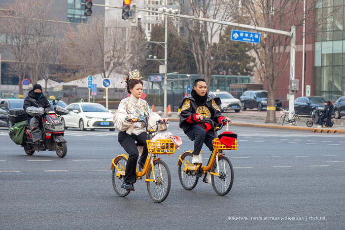 В Пекине вместо прокатных электросамокатов обычные велосипеды