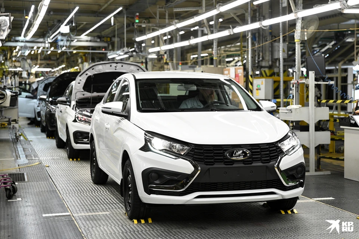 Новенькие автомобили LADA Iskra в отделе технического контроля, апрель 2026 года. Фото: Алексей БУЛАТОВ