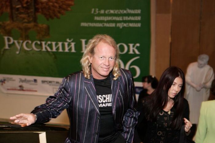 ���� ������ �� ��������� ������ �������� �����. 2006 �.� <!--noindex--><a href="https://pikabu.ru/story/rok_vodka_i_100_millionov_kak_umiral_kumir_1990kh_kris_kelmi_13903171?u=http%3A%2F%2Fwww.russianlook.com&t=www.russianlook.com&h=3d2fdff25d4b26684173f987f09fb0fb10fe855f" title="http://www.russianlook.com" target="_blank" rel="nofollow noopener">www.russianlook.com</a><!--/noindex-->