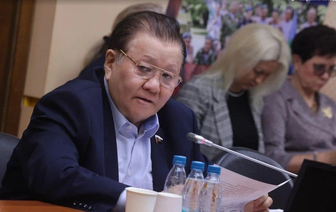�������.�� / <!--noindex--><a href="https://pikabu.ru/story/deputat_fedot_tumusov_khochet_osvobodit_ot_sluzhbyi_v_armii_predstaviteley_malyikh_severnyikh_narodov_13931201?u=http%3A%2F%2FT.me&t=T.me&h=bf26a7c12b8e9b00e97b396be727d1067c8fd329" title="http://T.me" target="_blank" rel="nofollow noopener">T.me</a><!--/noindex-->