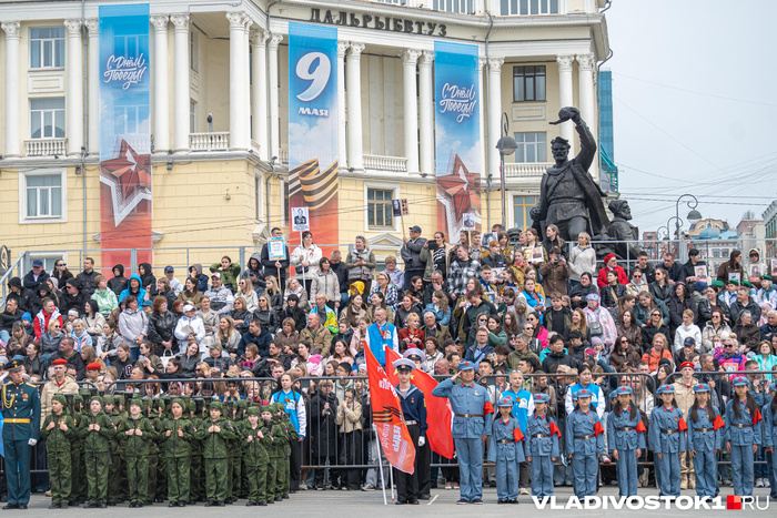 ����� ������ / <!--noindex--><a href="https://pikabu.ru/story/parad_pravnuki_pobedyi_proshel_vo_vladivostoke_13941707?u=http%3A%2F%2FVLADIVOSTOK1.RU&t=VLADIVOSTOK1.RU&h=65ff03fe28c7228e4127e83457e6f4a14f0430f6" title="http://VLADIVOSTOK1.RU" target="_blank" rel="nofollow noopener">VLADIVOSTOK1.RU</a><!--/noindex-->