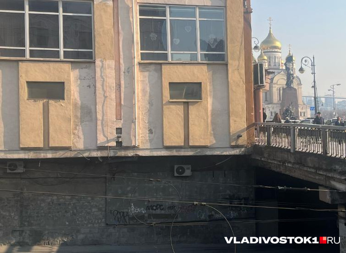 ����� ������ / <!--noindex--><a href="https://pikabu.ru/story/nuzhno_bolshe_pristroek_kak_izmenilsya_tsentr_vladivostoka_za_100_let_13942611?u=http%3A%2F%2FVLADIVOSTOK1.RU&t=VLADIVOSTOK1.RU&h=65ff03fe28c7228e4127e83457e6f4a14f0430f6" title="http://VLADIVOSTOK1.RU" target="_blank" rel="nofollow noopener">VLADIVOSTOK1.RU</a><!--/noindex-->