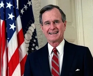Джордж Буш-старший 41-ый президент США с 1989 по 1993 гг.