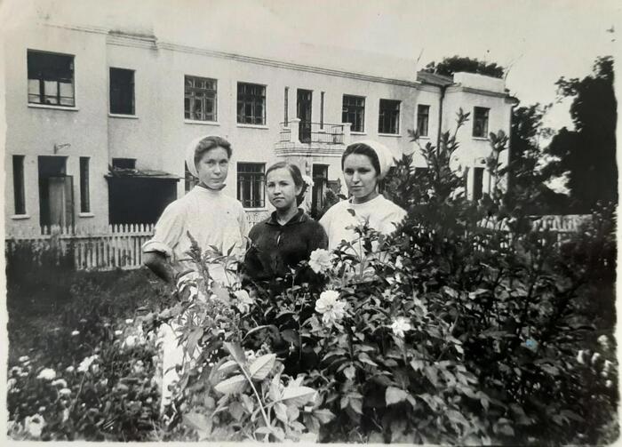 ���������� �������������������� ��������, 1958 ��� (<!--noindex--><a href="https://pikabu.ru/story/telnyashki_i_platya_v_goroshek_kak_odevalis_i_menyalis_zhenshchinyi_vladivostoka_v_xx_veke_13991333?u=http%3A%2F%2Fpastvu.com&t=pastvu.com&h=44ec87a553be7941f5f3d0340aab231e0bb40a9c" title="http://pastvu.com" target="_blank" rel="nofollow noopener">pastvu.com</a><!--/noindex-->)
