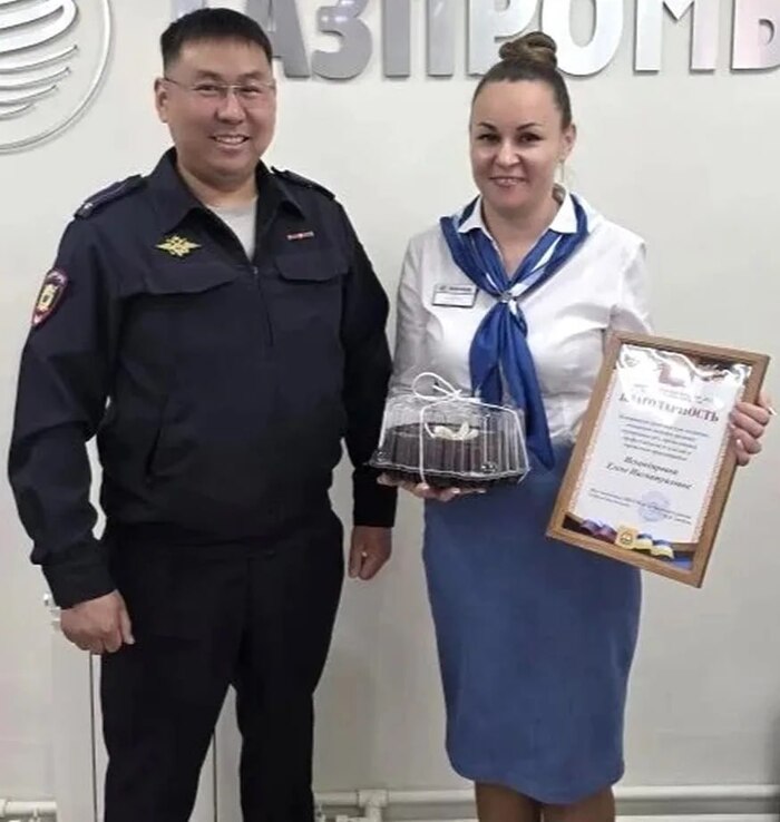 Сотрудница банка в Улан-Удэ спасла сбережения пенсионерки
