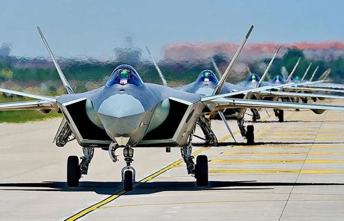 ����������� J-20.