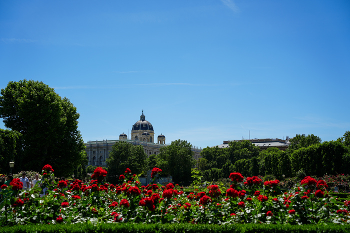Volksgarten � ��� ����� ������