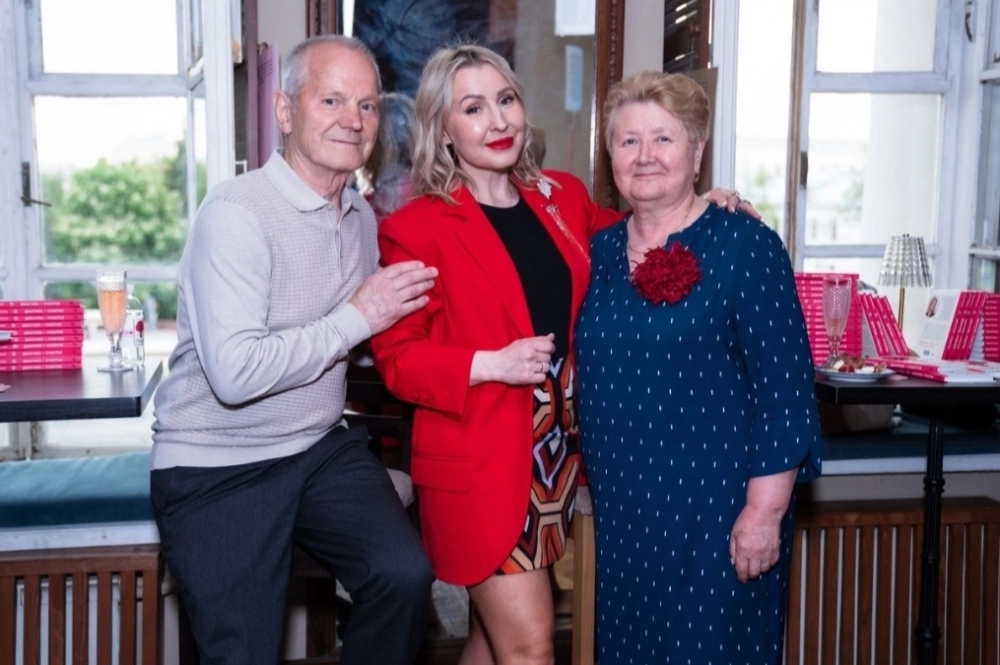 Celebrating Life! Larisa Nizayeva shared her story of living with brain cancer for eight years. - My, Cancer and oncology, Treatment, Motivation, Longpost