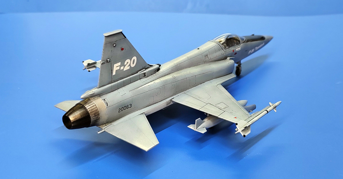 Модель самолета Northrop F-20 Tigershark. Hasegawa. Масштаб 1/72.