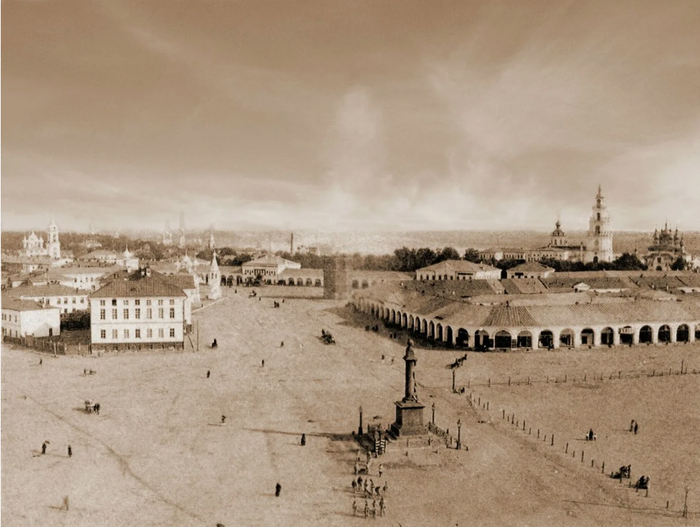 Сусанинская площадь