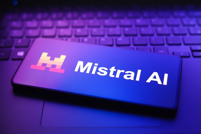 Mistral ��������� �3 ���� ��� ������ �20 ���� � � ��� � ����������� �Ȼ