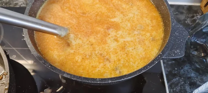 Creamy Corn and Chicken Soup - Series Male Homemade
, My, Recipe, Men's cooking, Dinner, Soup, Hen, Meat, Kitchen, Cooking, Preparation, Vegetables, Food, The photo, Mobile photography, Cream, Greenery, Cooking for the lazy, Potato, Rice, Longpost
