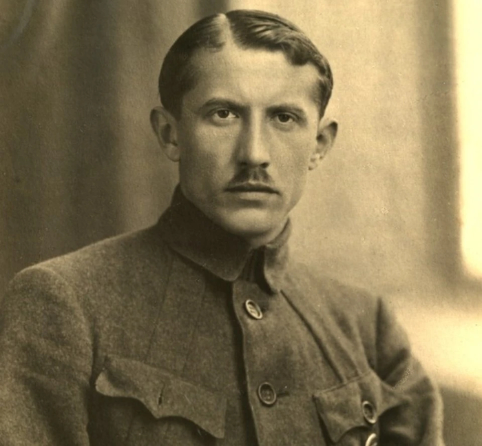 Евгений Коновалец - полковник корпуса Сечевых Стрельцов. Киев, 1918 г.
