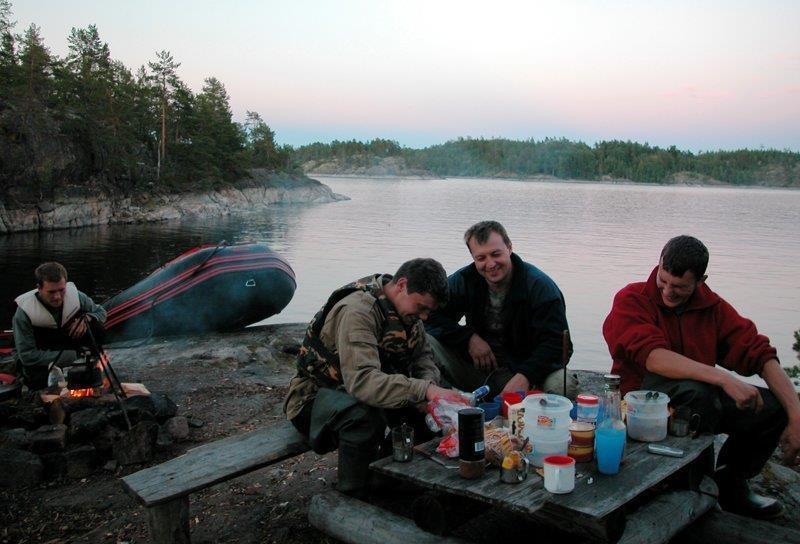 Mushroom picking in the Ladoga skerries - Series Corsair, My, Ladoga, Ladoga skerries, Hike, Men's cooking, Mushrooms, Fishing, Ladoga lake, Russia, Russians, Dacha, A boat, Boat, Berries, Family holiday, Camping, Video, Rutube, Short videos, Longpost