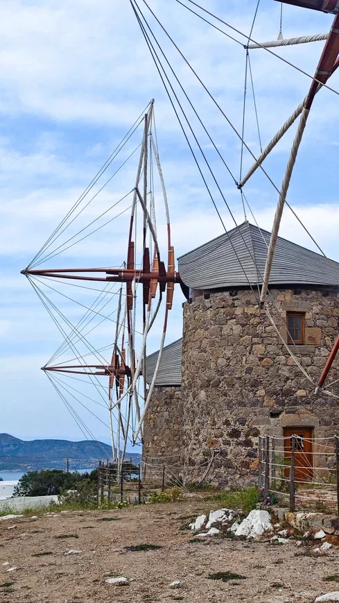 How Pikabu users sailed around Greece. Day 10, May 10. Ikaria Island - Fourni Island - Patmos Island. And dolphins. - Series Yacht Trips  Reports, My, Sea, Relaxation, Vacation, Ocean, Travels, Adventures, Yachting, Yacht, Sail, Sailboat, Video, Vertical video, Short videos, Longpost, Peekaboo+