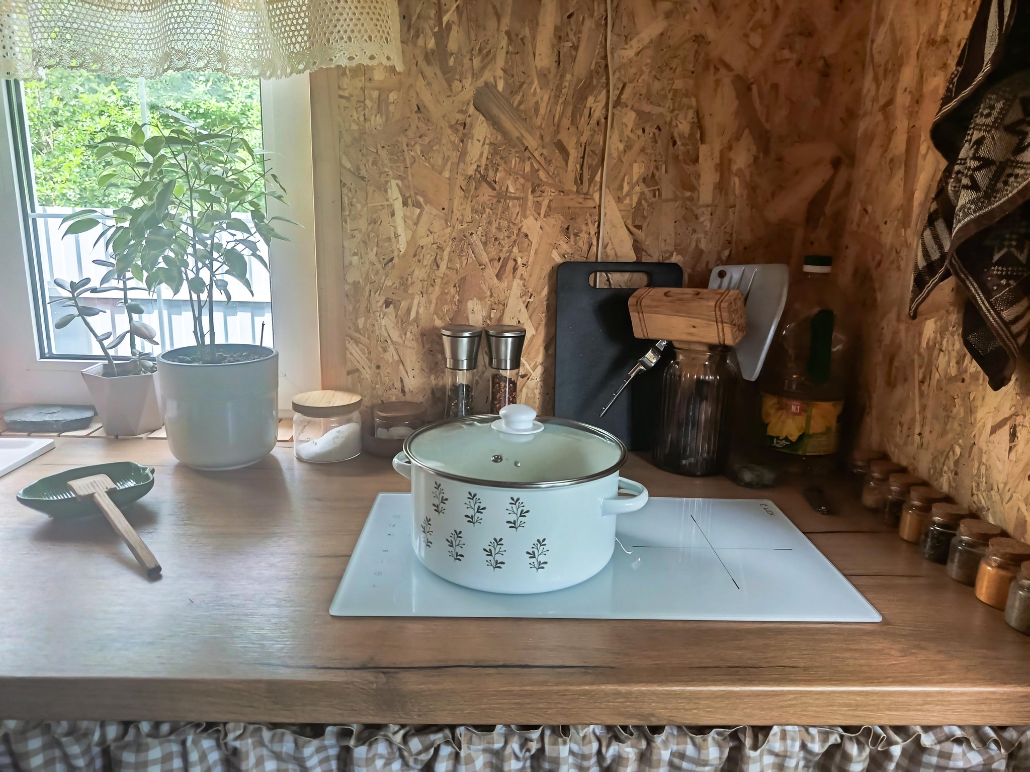 My number two dream is a lampshade over the table. And just lots of photos of our 6x6 house. - My, Dacha, Saint Petersburg, Layout, Longpost, Village