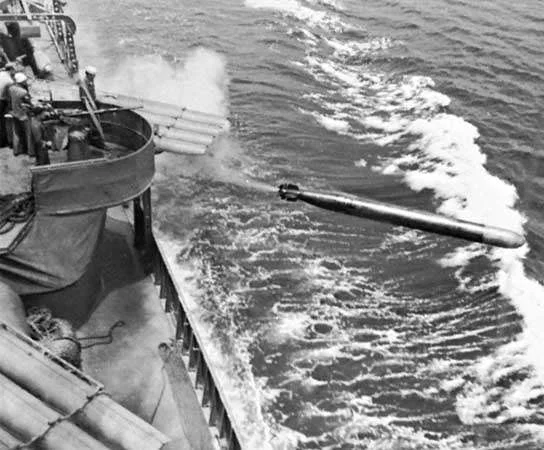 Willy Dee was a ship that the entire US Navy feared. - My, Ship, Ocean, Sea, Fleet, Relaxation, Vacation, Yacht, Yachting, Longpost, , Peekaboo+