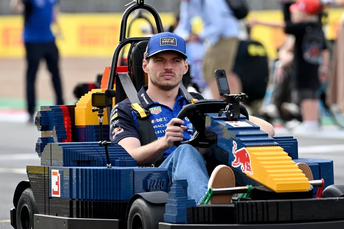 2026 British Grand Prix: Leclerc wins for the first time in two years, Russell and Hamilton take home podium - Series F1 is the queen of motorsport, My, Автоспорт, Formula 1, Speed, Race, Competitions, The photo, Great Britain, Charles Leclerc, Lewis Hamilton, George Russell, Lando Norris, Ferrari, Max Verstappen, Mercedes, Mclaren, Jeremy Clarkson, Brian May, Athletes, Sport, Extreme, Longpost
