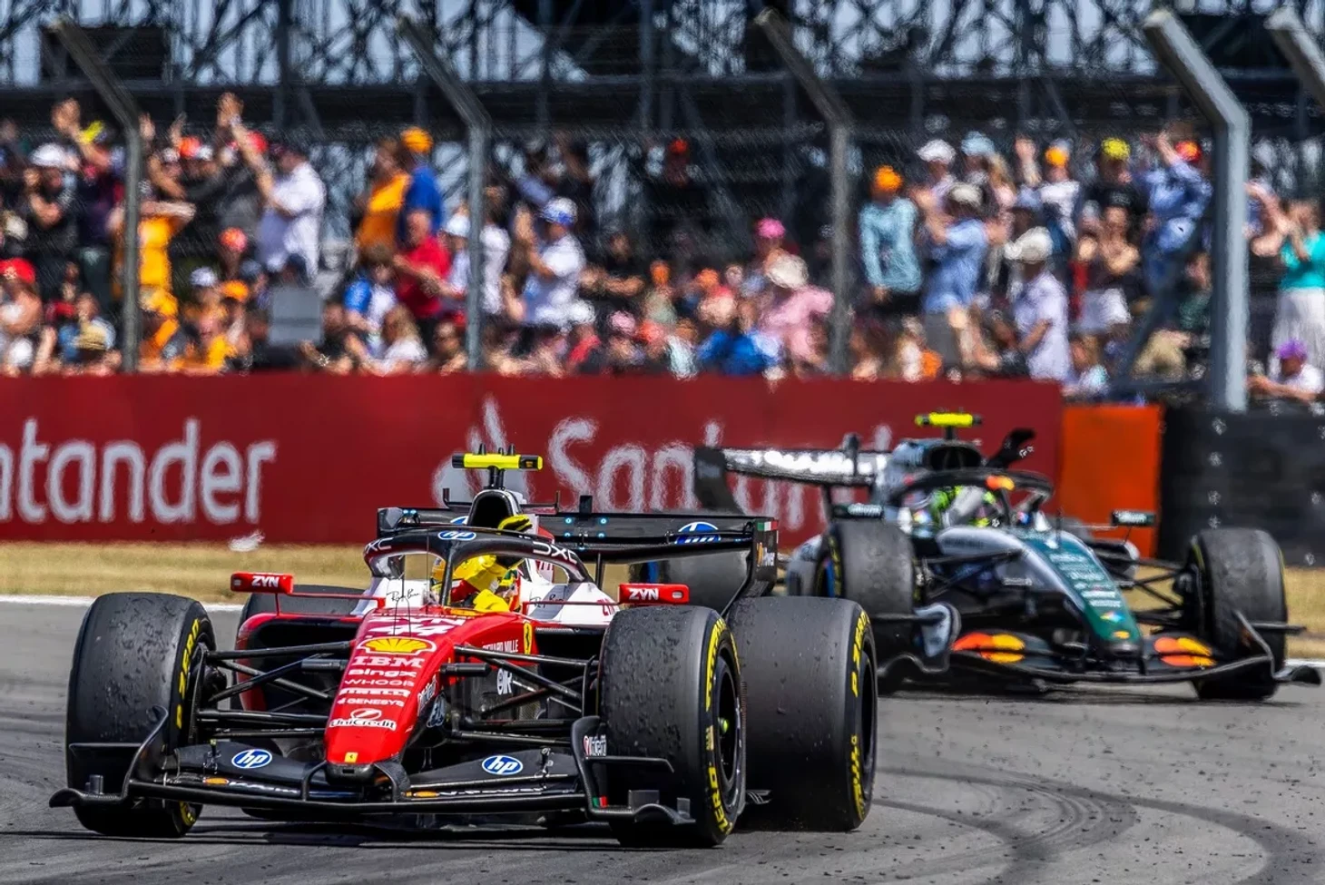 2026 British Grand Prix: Leclerc wins for the first time in two years, Russell and Hamilton take home podium - Series F1 is the queen of motorsport, My, Автоспорт, Formula 1, Speed, Race, Competitions, The photo, Great Britain, Charles Leclerc, Lewis Hamilton, George Russell, Lando Norris, Ferrari, Max Verstappen, Mercedes, Mclaren, Jeremy Clarkson, Brian May, Athletes, Sport, Extreme, Longpost