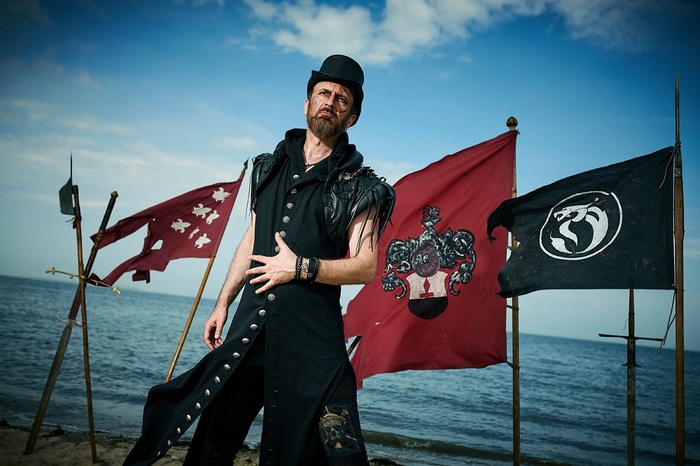 HANS PLATZ (Feuerschwanz) c соло *Game of Thrones/House Of The Dragon* на LIVE Feuerschwanz Knightclub Tour 2026 года HEAVY METAL