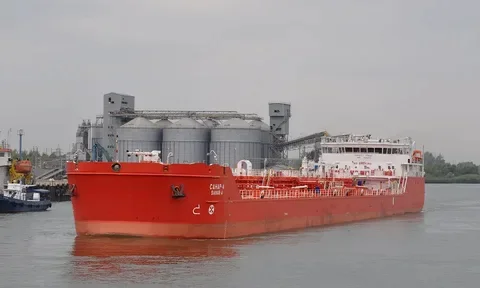 A drone attack damaged two tankers in Taganrog Bay. - Sea, Sailors, Azov sea, Series accidents