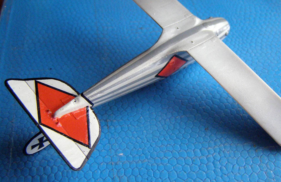 Pfalz D.IIIa – Striped - My, Aviation, Military aviation, Fighter, Aircraft modeling, Stand modeling, Scale model, Longpost