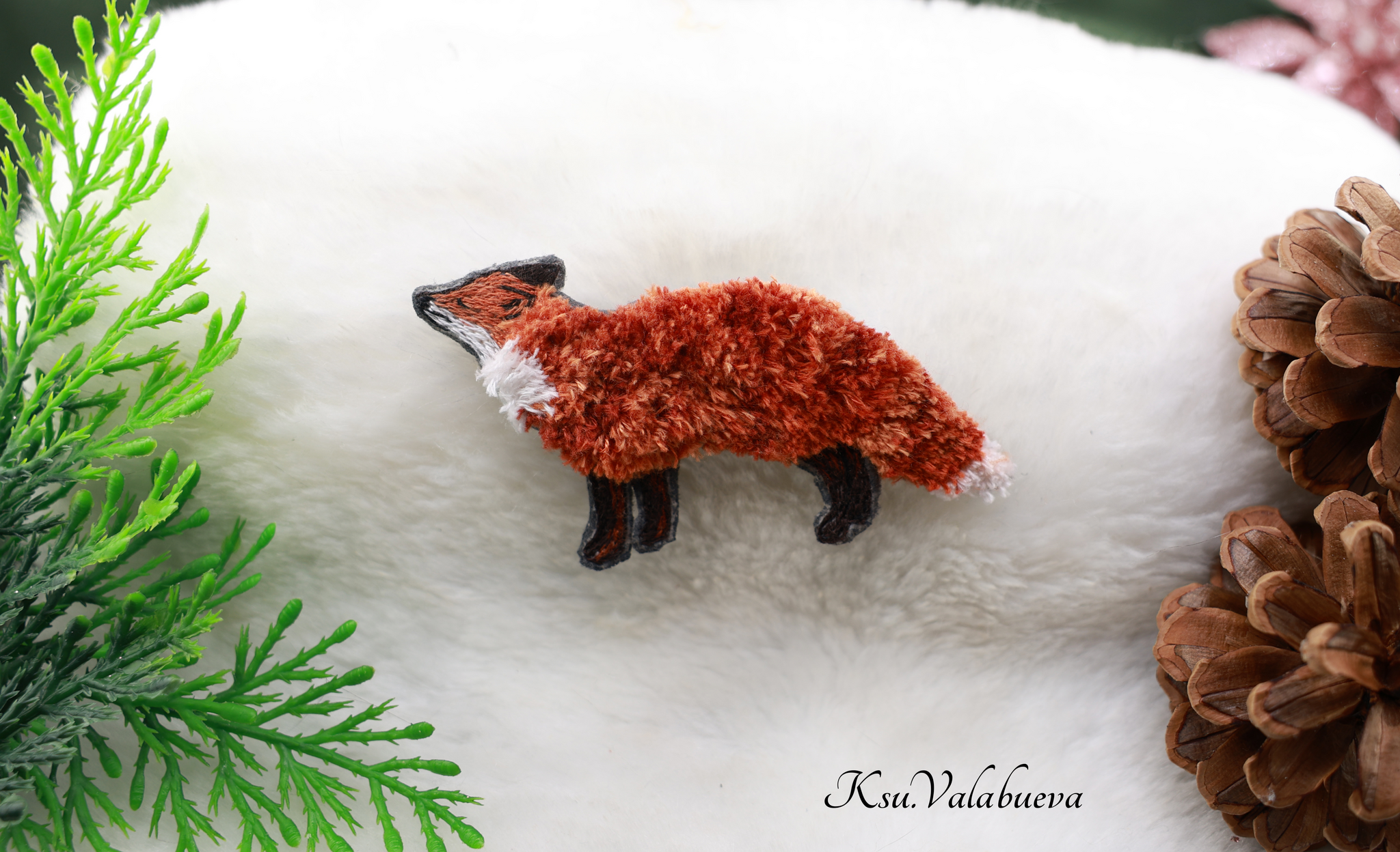 Brooch Fluffy Fox - My, Needlework, Needlework without process, Handmade, Embroidery, Fox, Satin stitch embroidery, Brooch