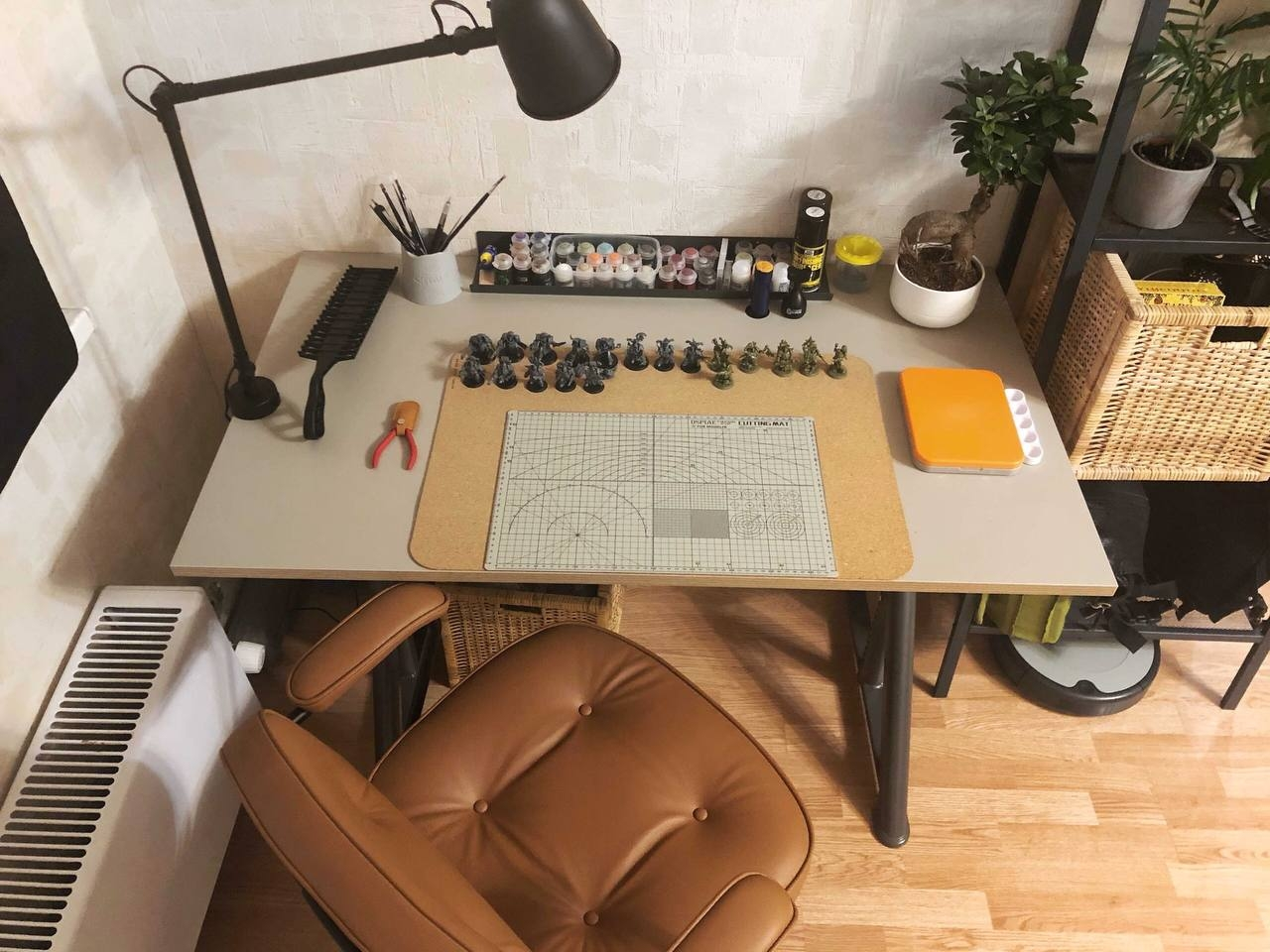 My Hobby Spot: How It All Began and How My Miniature Painting Table Has Changed - My, Workshop, Interior, Accessories, Painting miniatures, Miniature, Modeling, Warhammer 40k, Warhammer, Hobby, Stand modeling, Wh other, Board games, Wh miniatures, Painting, Diorama, Scale model, Longpost